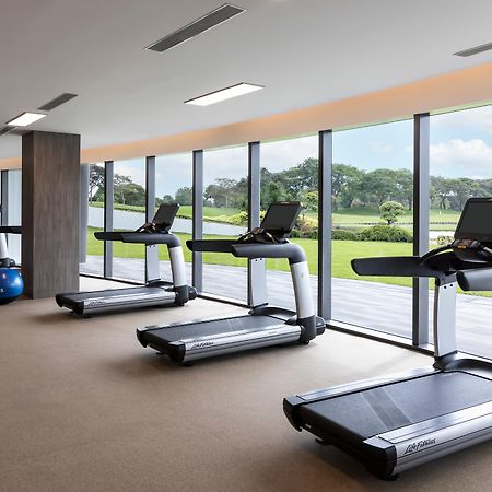 Dusit Thani Laguna Singapore Eksteriør bilde A gym at the hotel