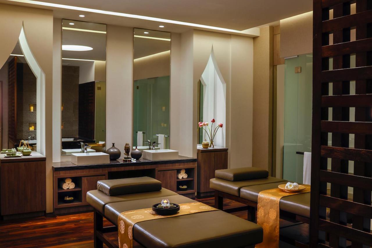 Dusit Thani Laguna Singapore Eksteriør bilde A spa at the Taj Mahal Palace, Mumbai, India