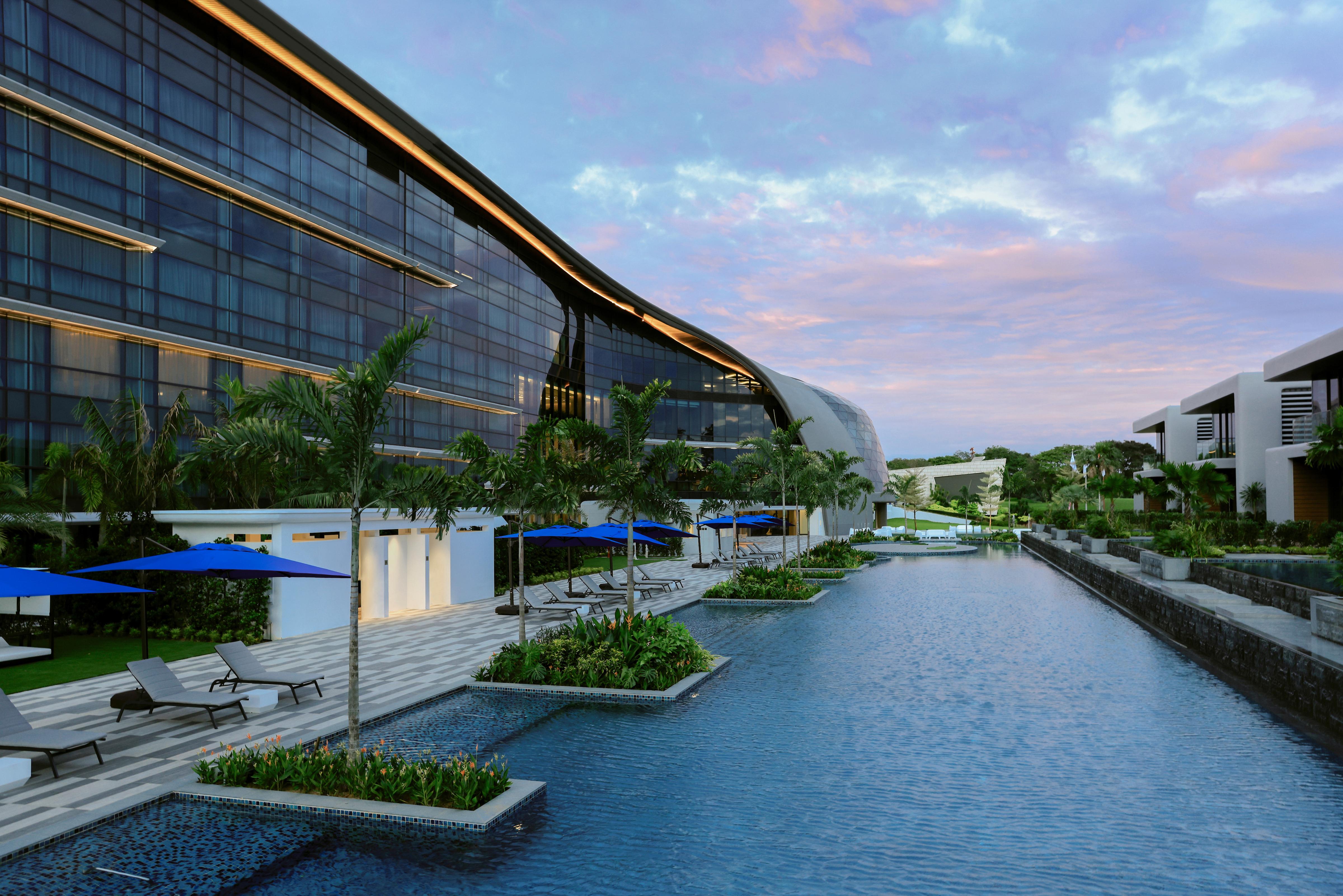 Dusit Thani Laguna Singapore Eksteriør bilde The River of Life