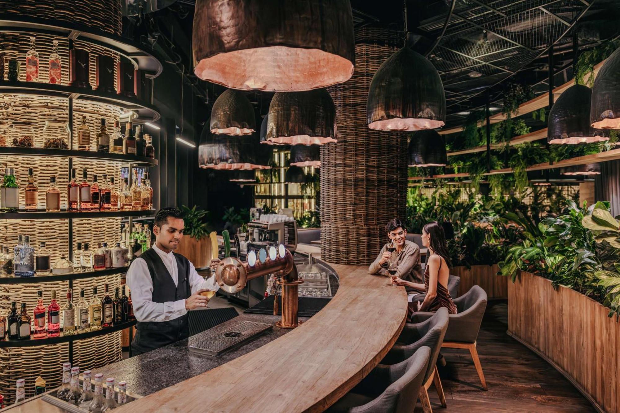 Dusit Thani Laguna Singapore Eksteriør bilde The interior of a typical Starbucks Reserve store