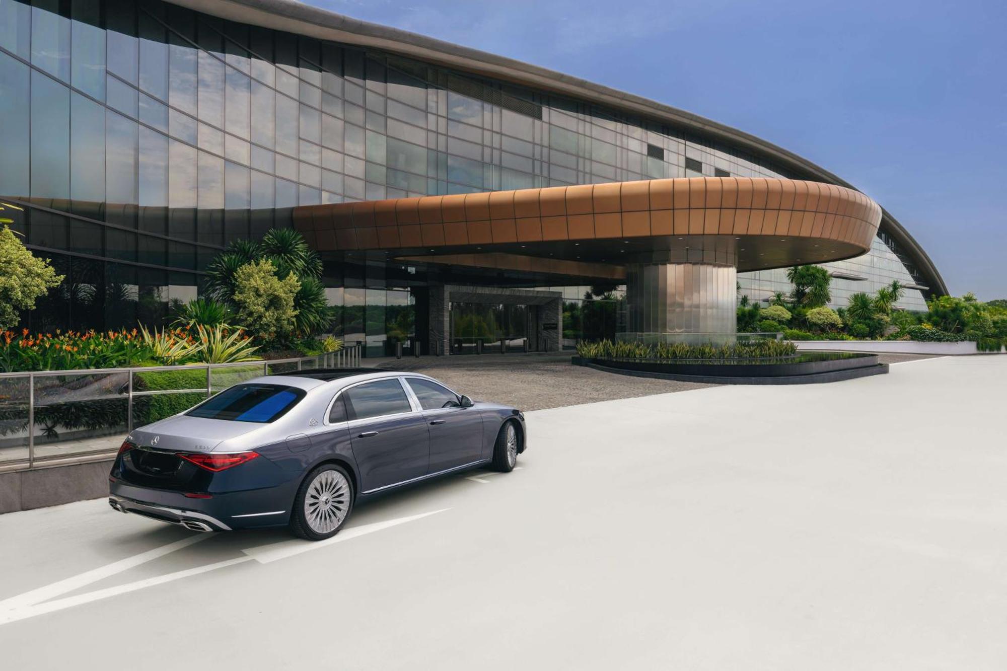 Dusit Thani Laguna Singapore Eksteriør bilde Mercedes-Maybach S 680